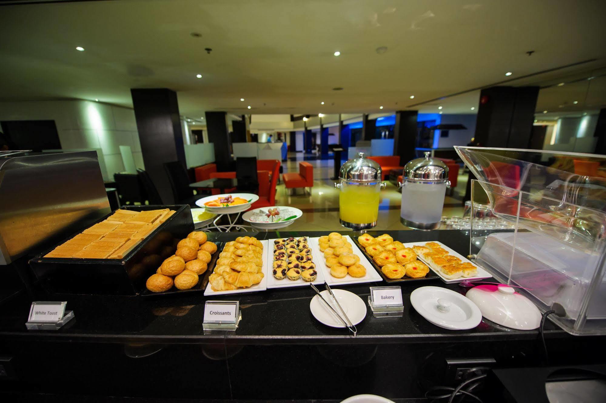 Hotel Selection Pattaya Esterno foto